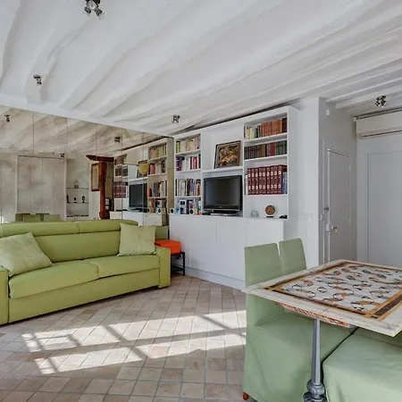 630 Yoake - Superb In * Paris